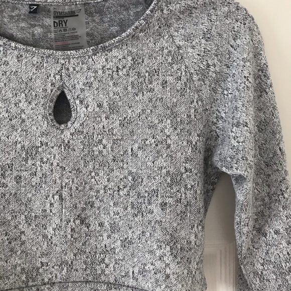 SOLD (on Merc) Gymshark long sleeve crop fleur - Picture 5 of 5